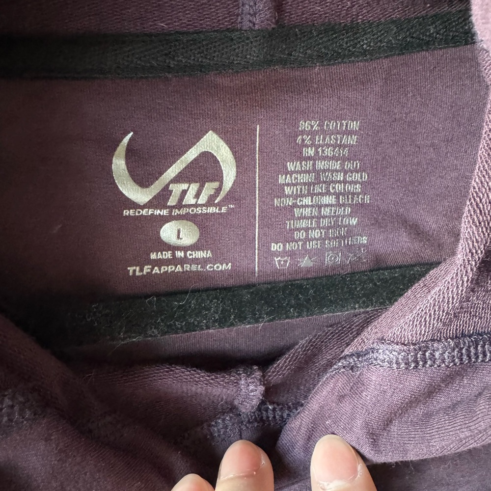 TLF Apparel Purple Short Sleeve Cropped Hoodie Size Large - Picture 2 of 2